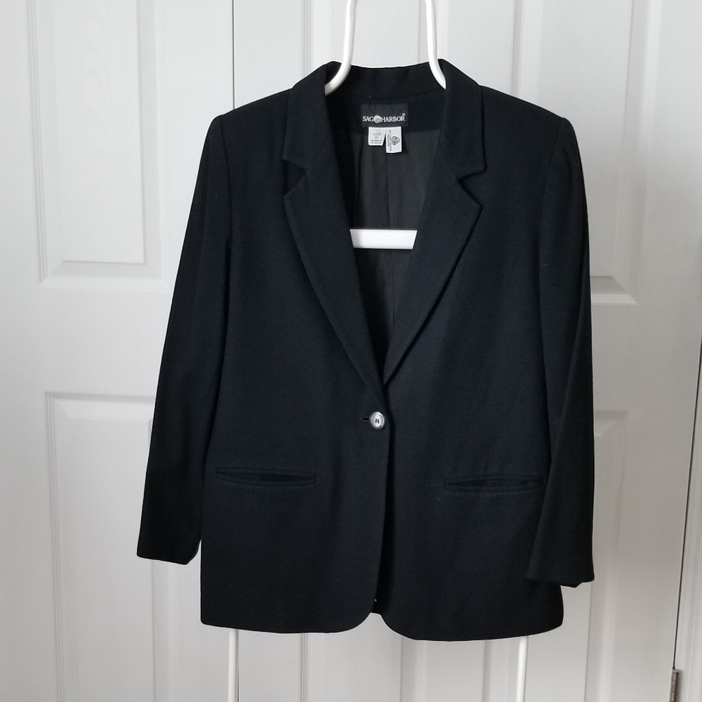 Sag Harbor wool blazer